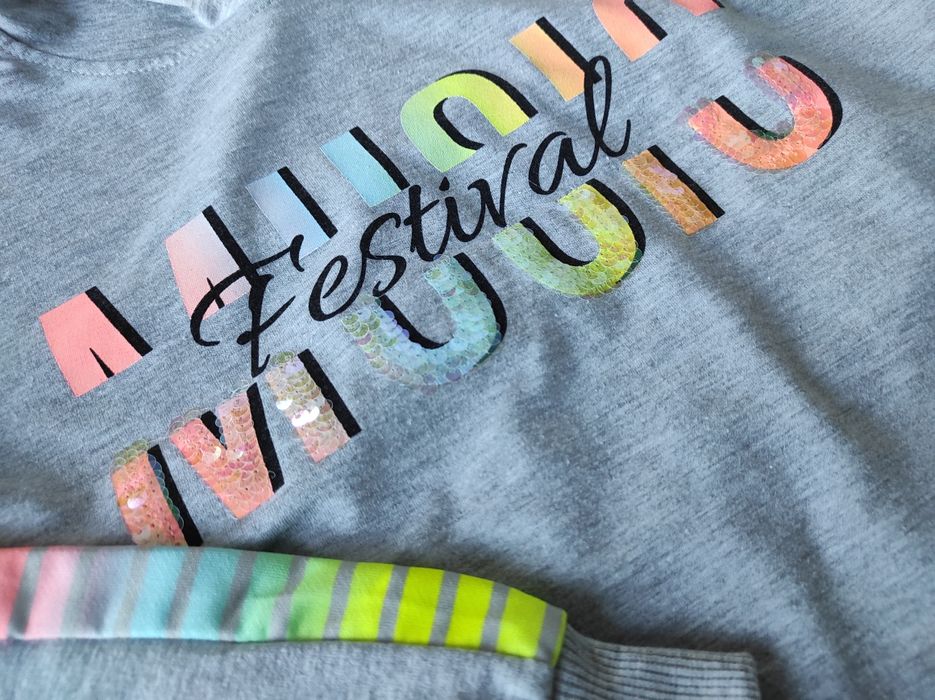 Dresy, bluza plus spodnie, w super stanie, 134