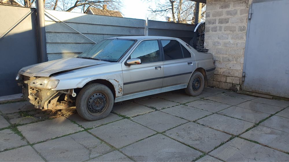 Peugeot 605 на розборку або відновлення