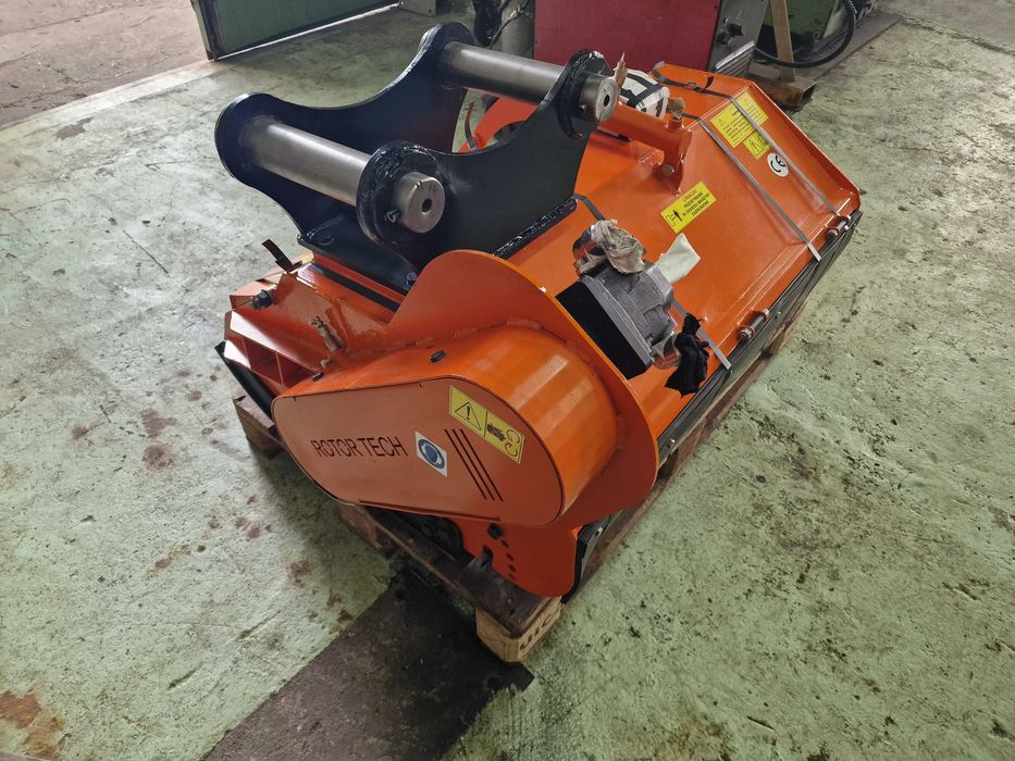 Głowica kosząca z agresywnym rotorem do koparki lub wysięgnika