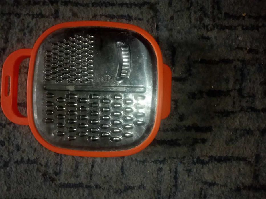 Терка с контейнером Flamberg Smart Kitchen