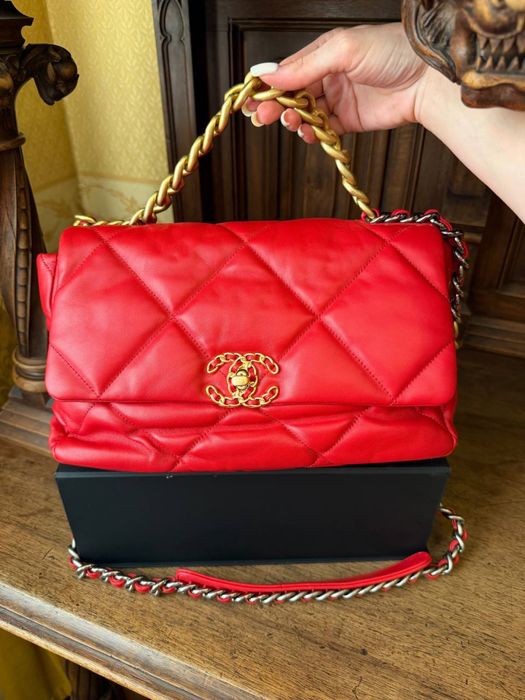 Сумочка від Chanel