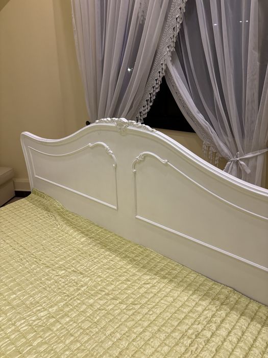 sypialnia w stylu ludwikowskim