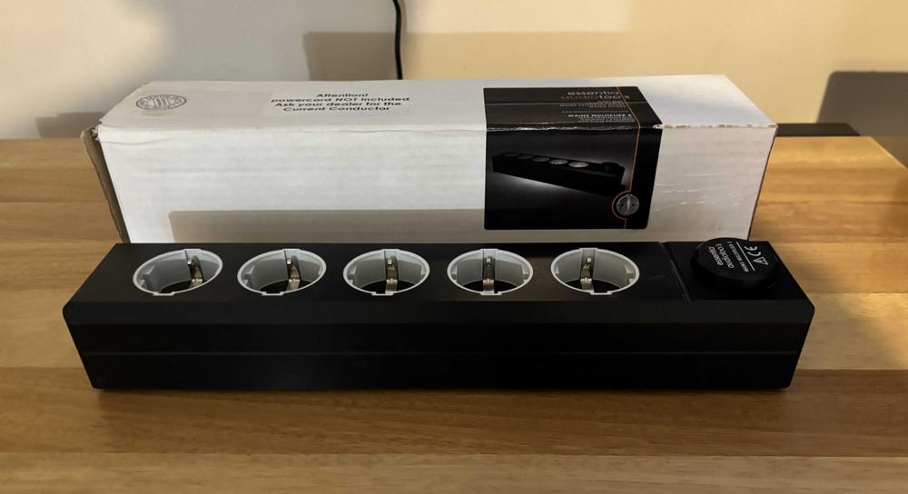 Listwa zasilająca Essential Audio Tools Multiplier 5