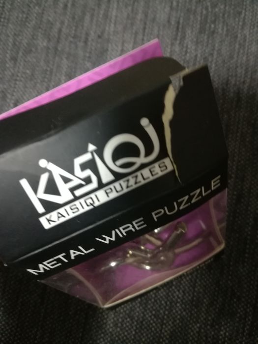 Головоломка металлическая.