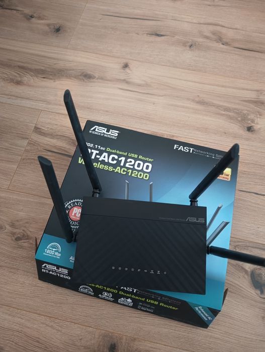 ASUS RT-AC1200 (1200Mb/s a/b/g/n/ac)