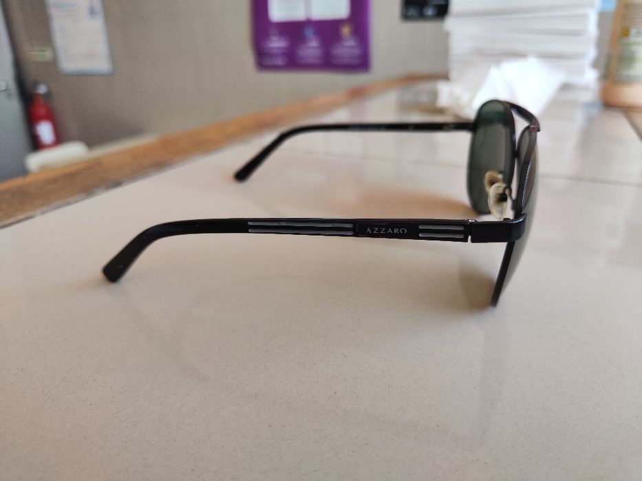 Óculos de sol da marca AZZARO com lentes  polarizadas