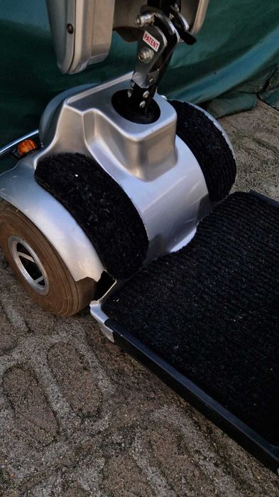 Skuter wózek inwalidzki elektryczny dla seniorów KOSZYK Dietz Agin