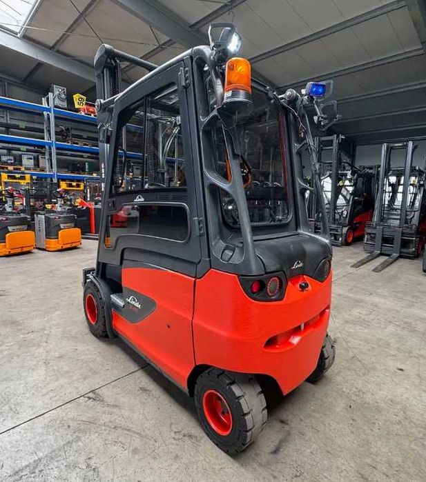 Empilhador Elétrico LINDE 3T