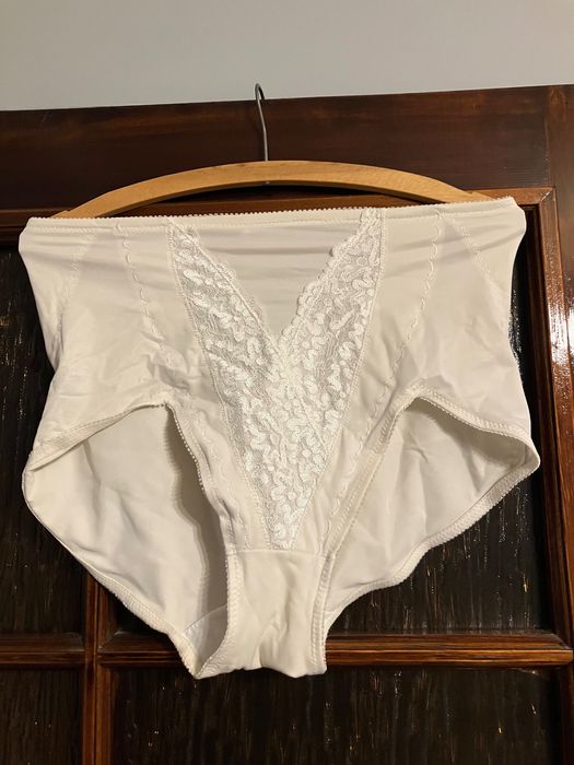 Majtki korygujące XXL ecru mocne duże plus size