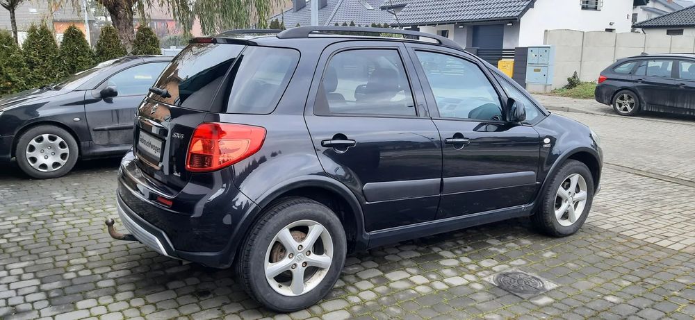 Suzuki SX4 4X4,klima, keyles, nawigacja, hak