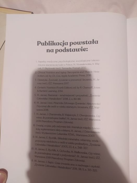 Książka Jeść zdrowiej i żyć dłużej. Żywienie osób w starszym wieku