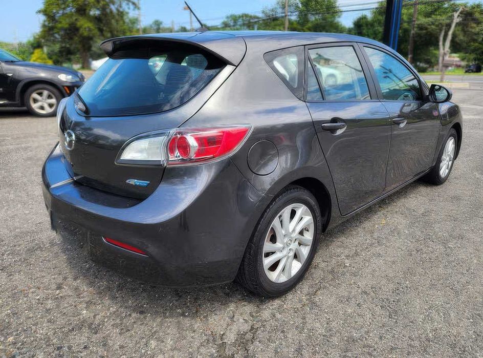 Mazda 3      2013