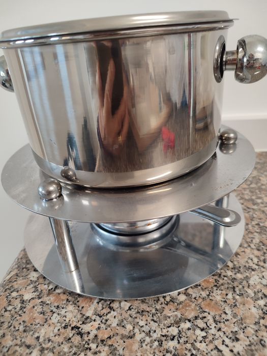 Fondue em aço inoxidável