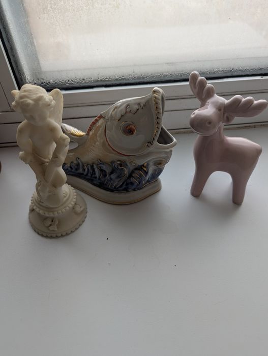 Фарфоровая статуэтка ( цена за всё )