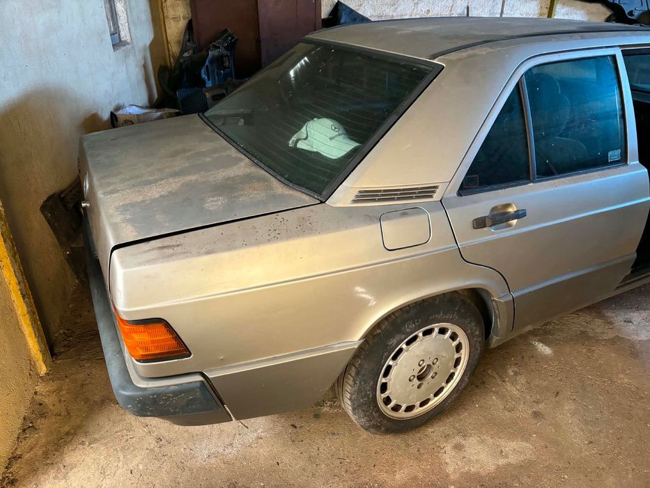 Mercedes 190 para peças