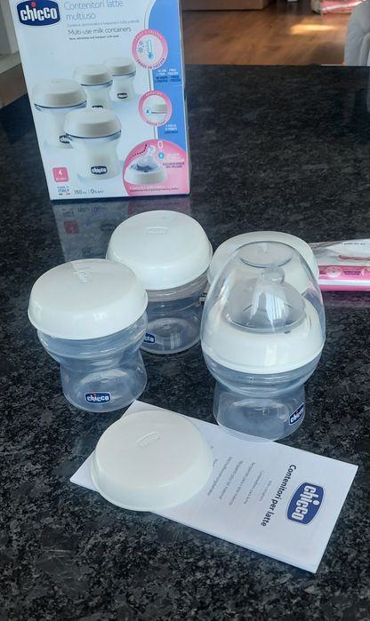 CHICCO pojemniki na mleko 4 x 150 ml + smoczek z nakrętką