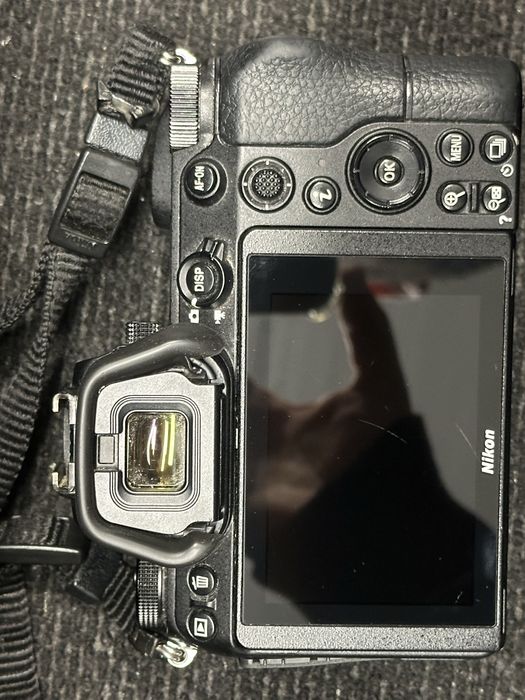 Vendo nikon z6 usada em otimo estado
