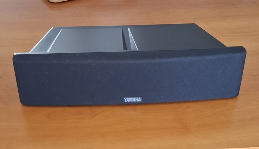 Coluna Yamaha NS-C60