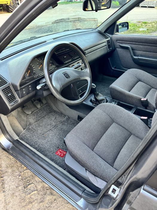 Пежо 605 авто класика