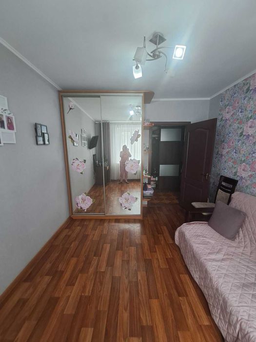 Оренда кімнати для дівчини Урожай