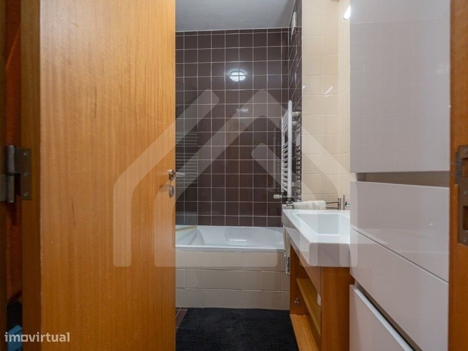 Apartamento T3 | Com sótão | Alqueves