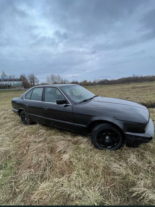 Продам бмв е34 м50б20