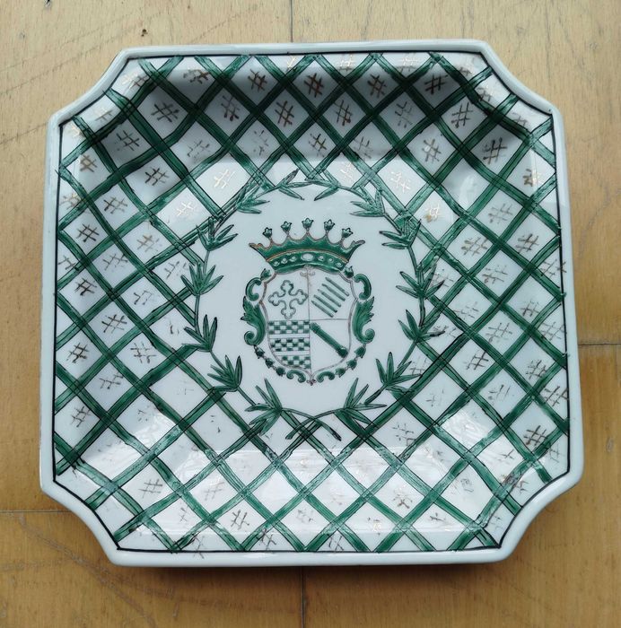 Exquisite Oriental Porcelain Covilhete