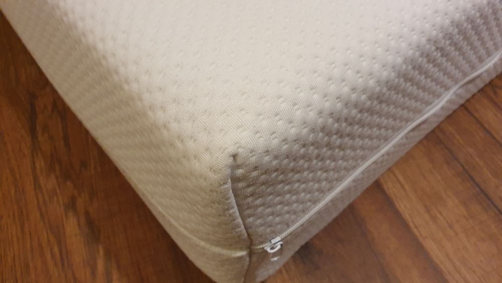 Materac 150x70 grubość 22 cm twardy/średni