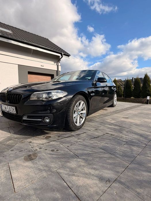 BMW Seria 5 528i Luxury Line