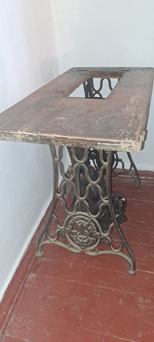 Машинка швейна Зінгер