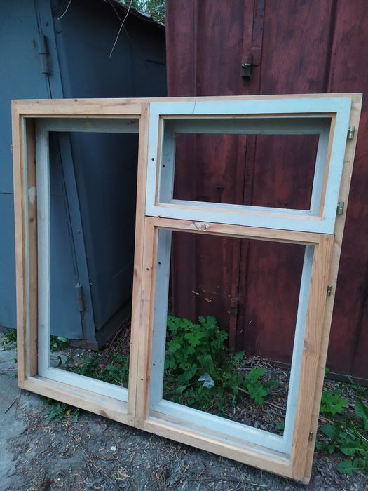 Дерев'янний віконний блок 151см х 148(h)
