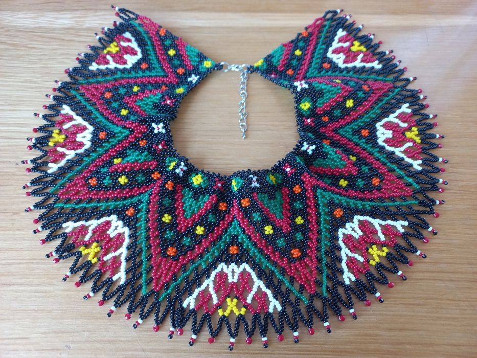 Традиційна українська силянка з чеського бісеру до вишиванки, намисто