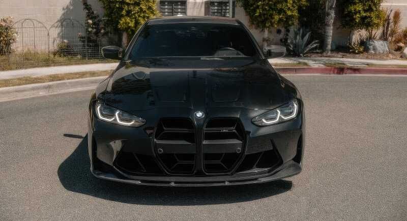 2021    BMW    M4