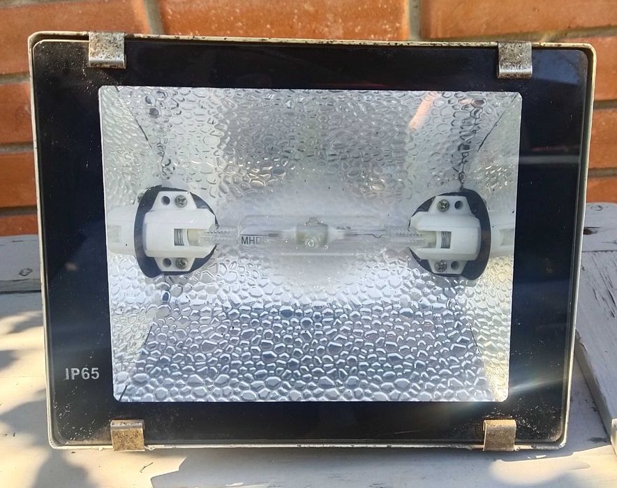 Прожектор уличный МОЩНЫЙ б/у