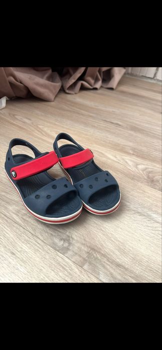 Crocs Crocband Sandal Kids у кольорі Navy/Red