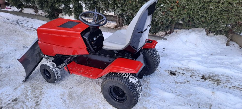 Traktorek MTD 12.5 kM,  pług do traktorka