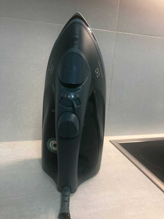 Утюг Electrolux новый