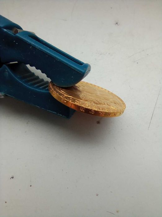 Продам золоті монети