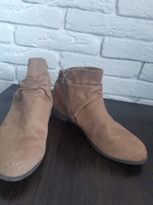 Укороченые сапожки от h&m