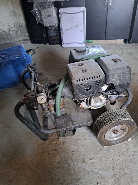 Мийка високого тиску.