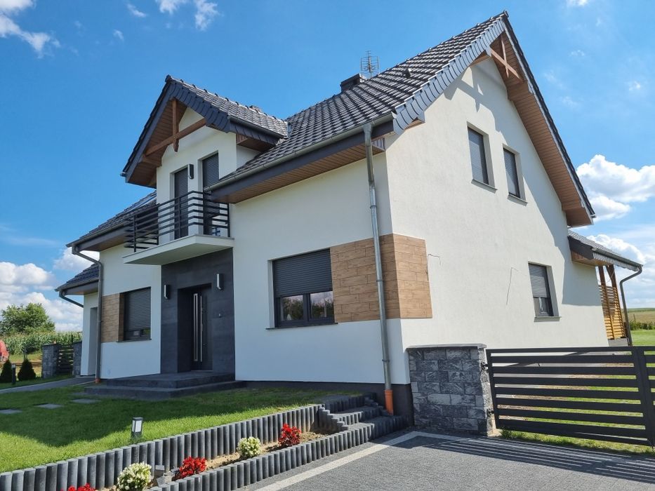 Ocieplenia Elelewacje docieplenia termomodernizacja. styropian biały i grafitowy