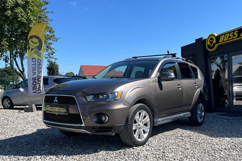 Mitsubishi Outlander 2011