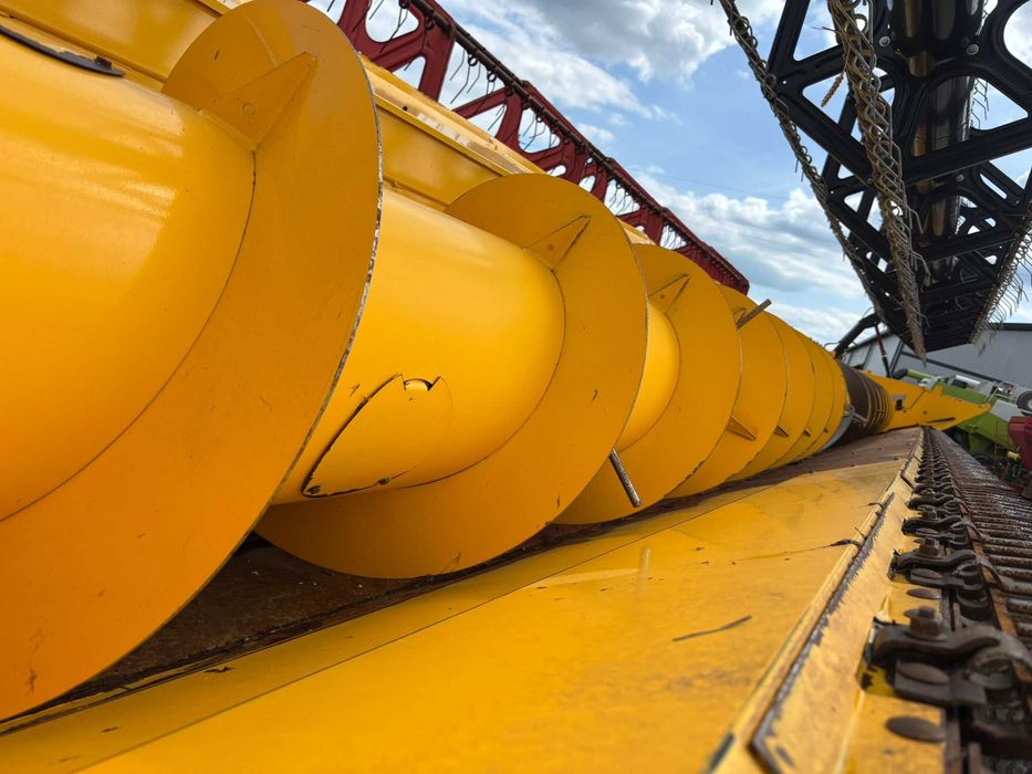 Heder z wózkiem New Holland Varifeed 35V