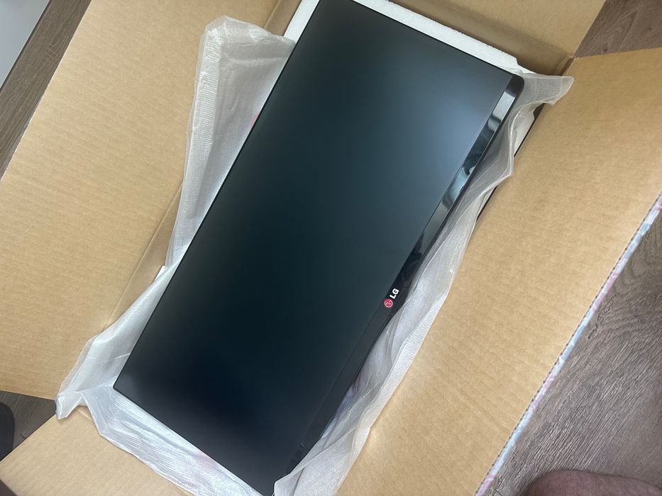 Монитор LG 25UM65 / IPS / “25”