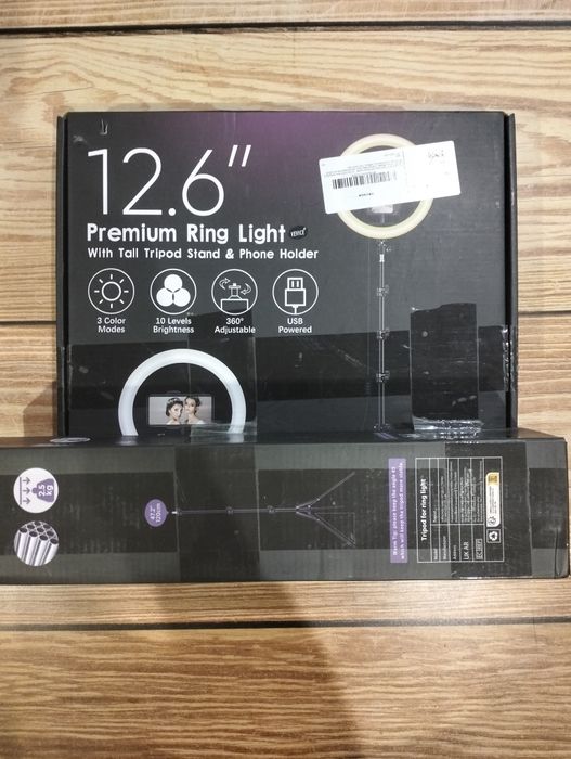 Кільцева лампа со штативом