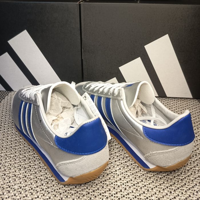 Надзвичайно рідкісну шкіряні кросівки Adidas Country OG, IE4230