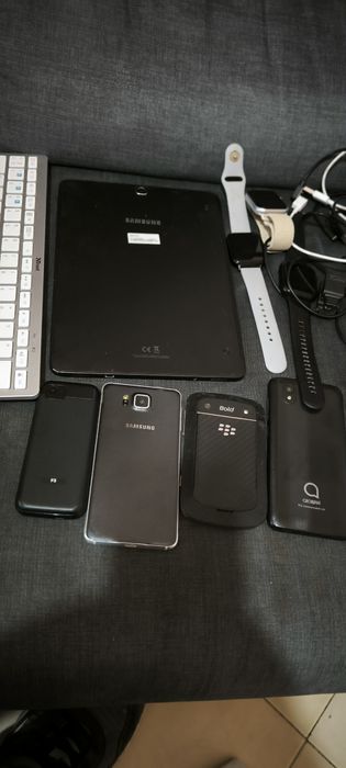 Vendo telemóveis tablet e outros