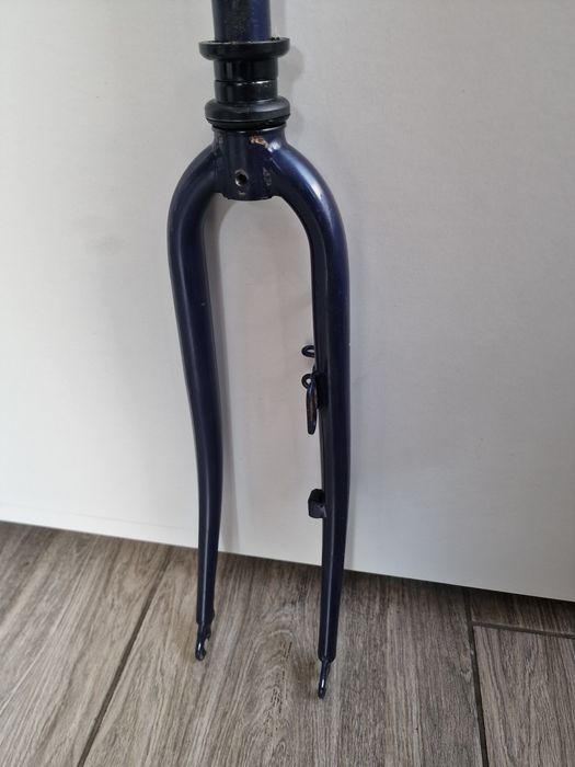 Widelec rowerowy przedni sztywny 28 cali