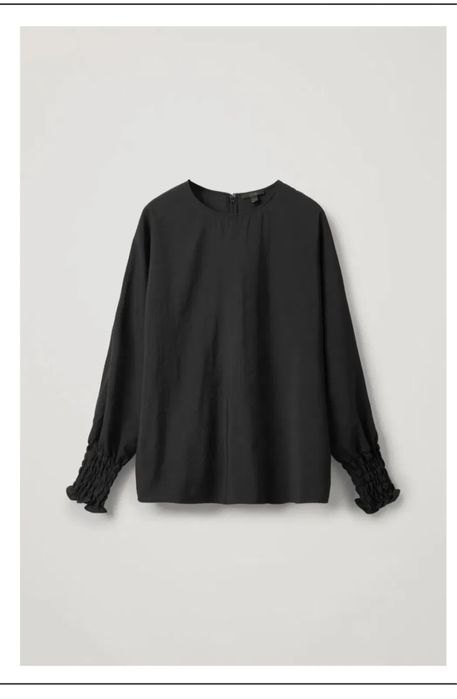 Чорна блуза з довгими рукавами COS