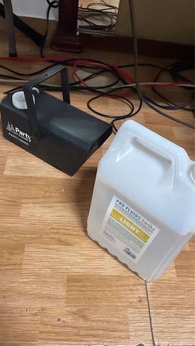 Maquina de fumo + liquido